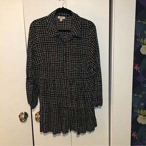 Style and Co Button Up Shear Tunic Black and White Size 2X Preowned